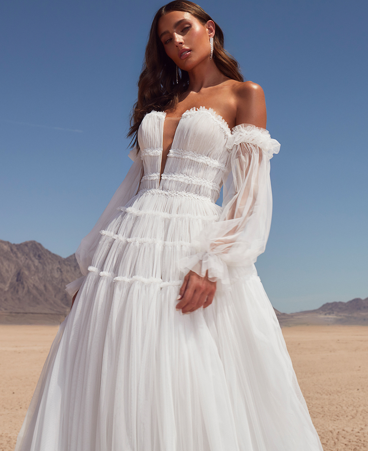 Beach Boho Wedding Dress with Detachable Sleeves and Tulle A Line Silhouette
